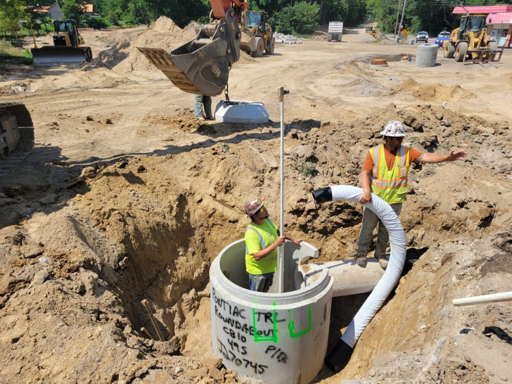photo of storm sewer installation on Pontiac Tr and N. Territorial Rd